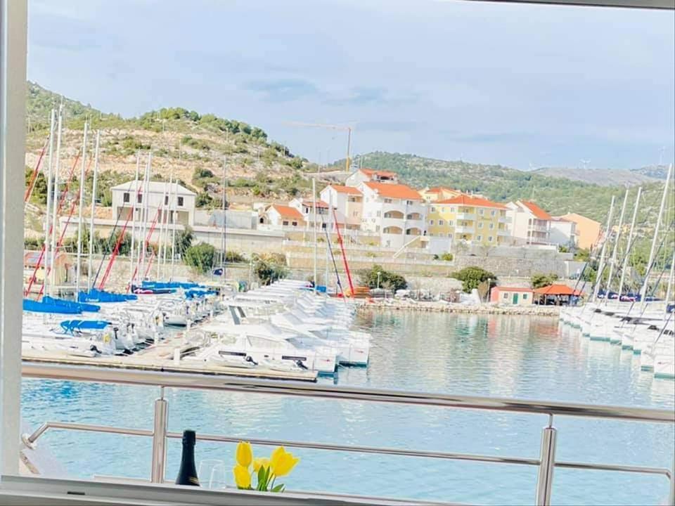 Apartman & Rooms Draga Marina Buitenkant foto
